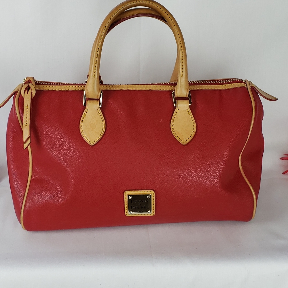 Dooney & Bourke Bag Gently used.  See photos for wear prior to buying.